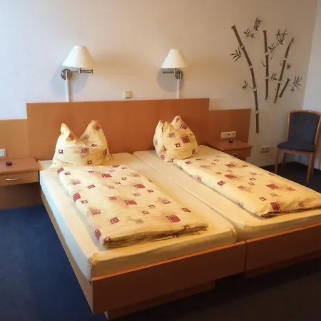 Am Salzberg Hotel 2*